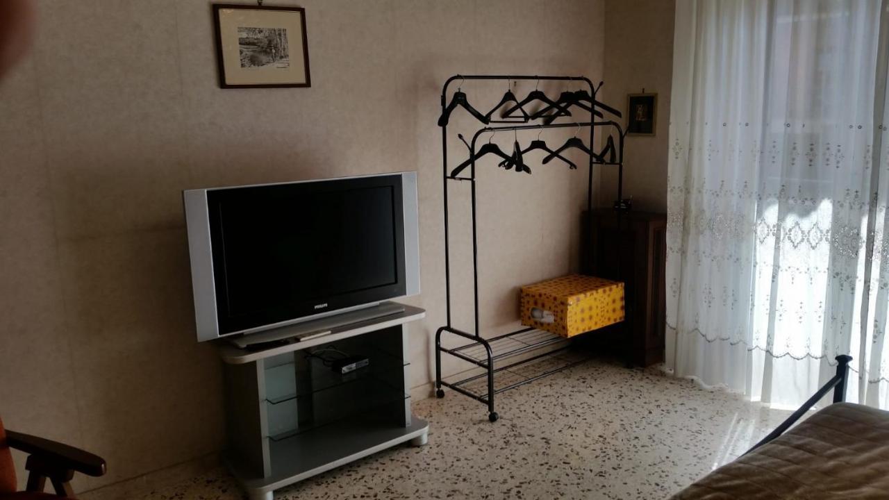 Tora House Hotel Catania Bagian luar foto
