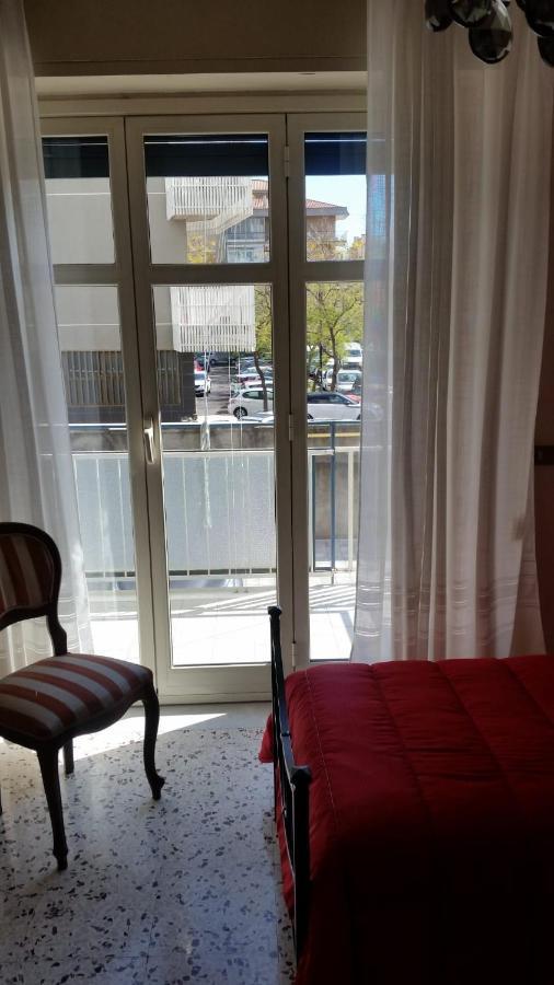 Tora House Hotel Catania Bagian luar foto