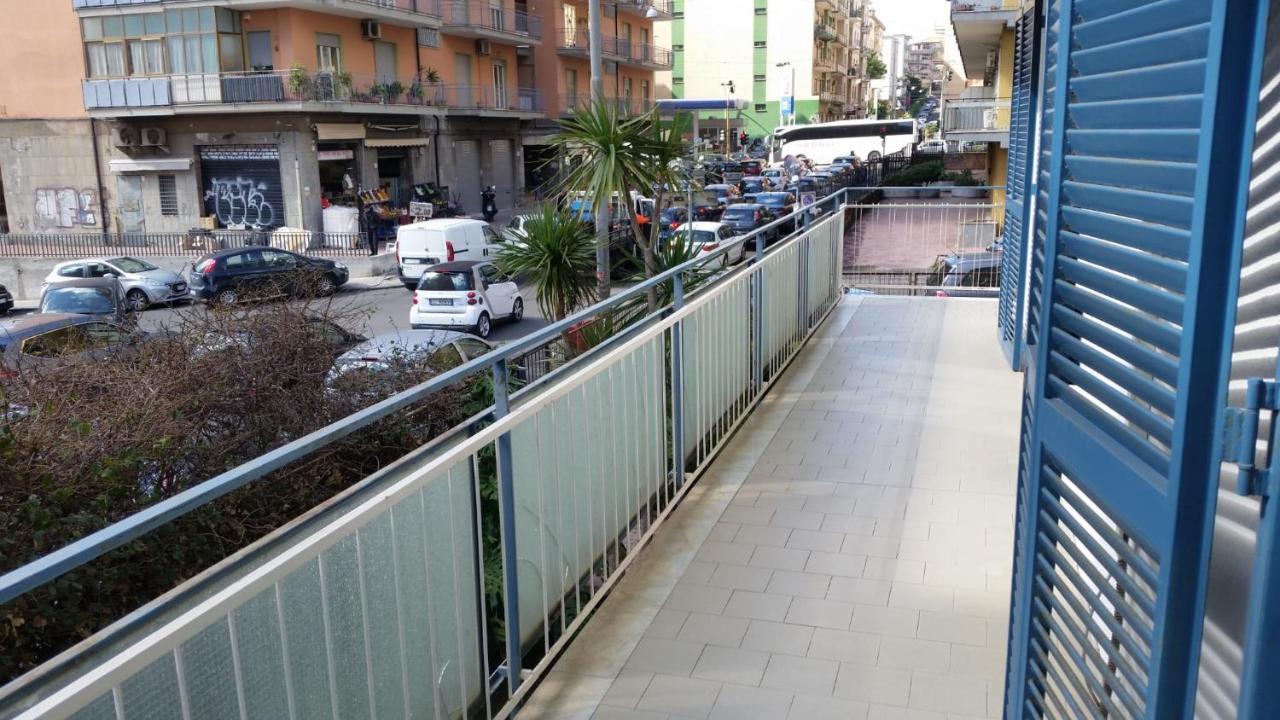 Tora House Hotel Catania Bagian luar foto