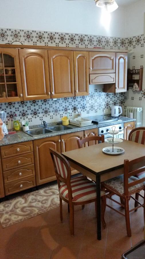 Tora House Hotel Catania Bagian luar foto