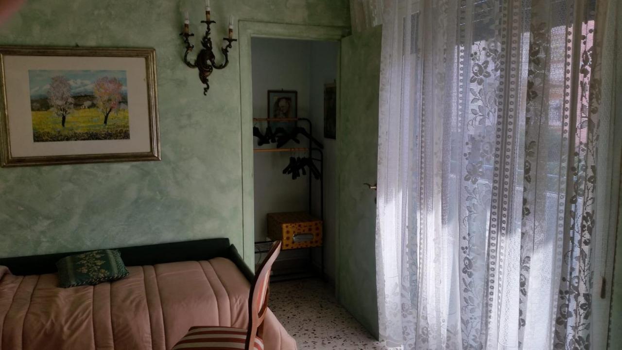 Tora House Hotel Catania Bagian luar foto